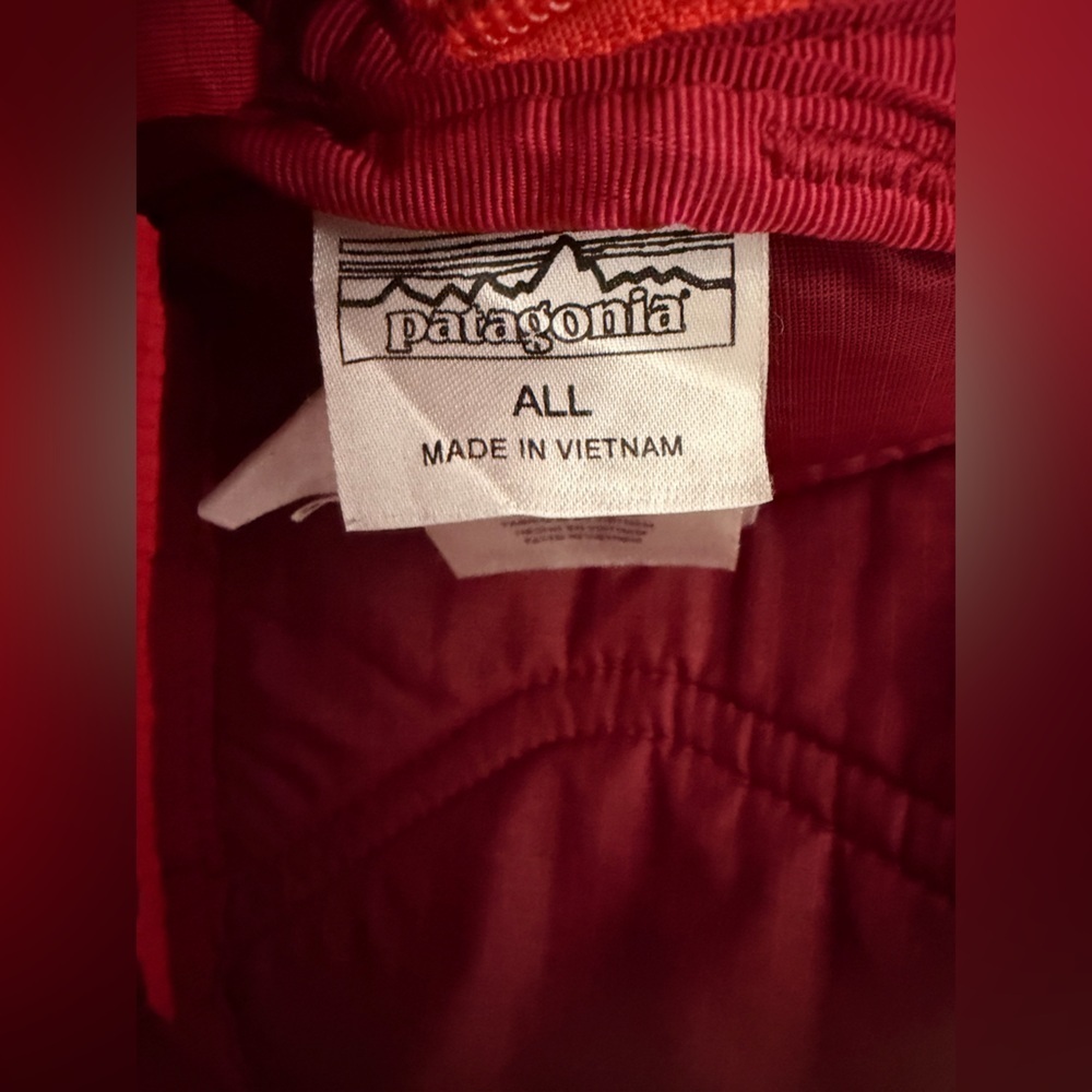 Patagonia Maroon Ultralight Black Hole Mini Hip Pack - Picture 6 of 12